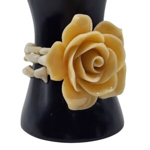 Cream Rose Flower Strand Beaded Corsage Bracelet
